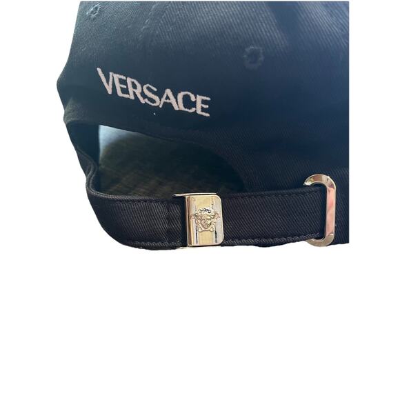 Versace Hat Cap Logo Medusa Size 57 M Gold NWOT - Picture 4 of 5